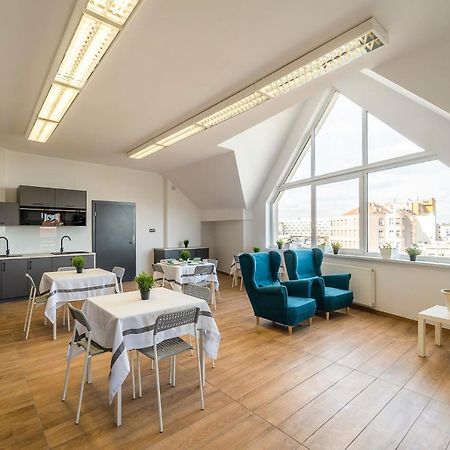 Gems Hostel Глогов Экстерьер фото