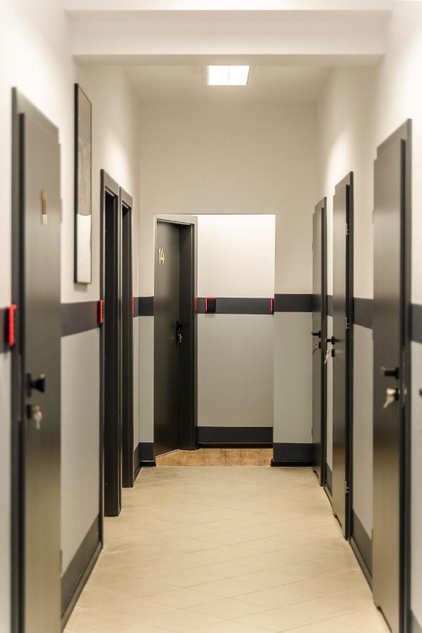 Gems Hostel Глогов Экстерьер фото