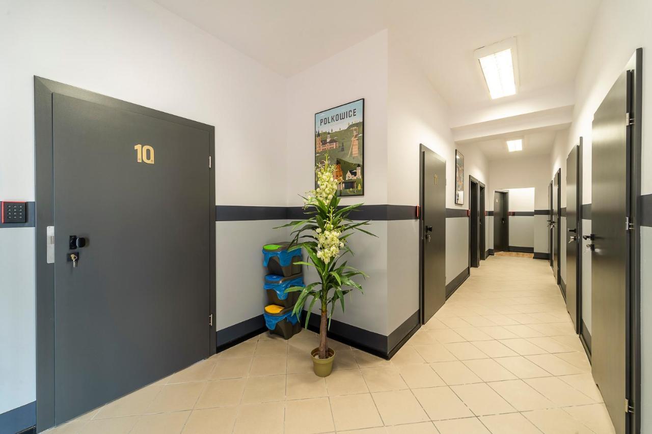 Gems Hostel Глогов Экстерьер фото