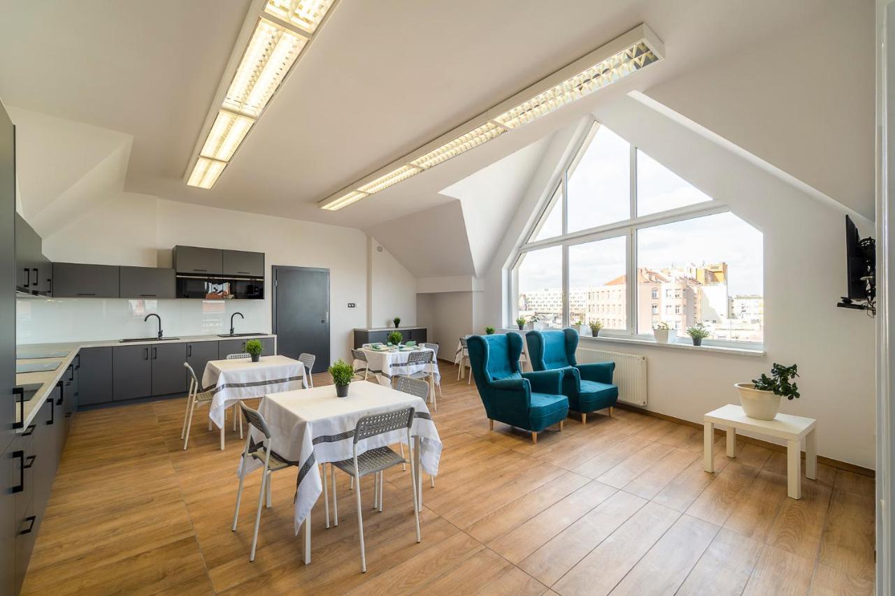 Gems Hostel Глогов Экстерьер фото