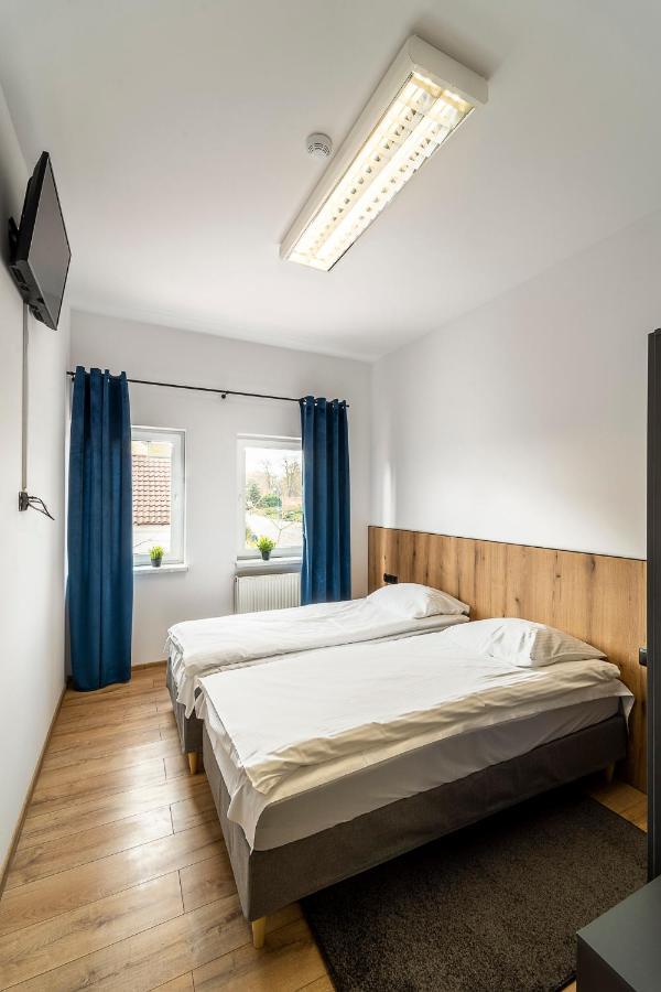 Gems Hostel Глогов Экстерьер фото
