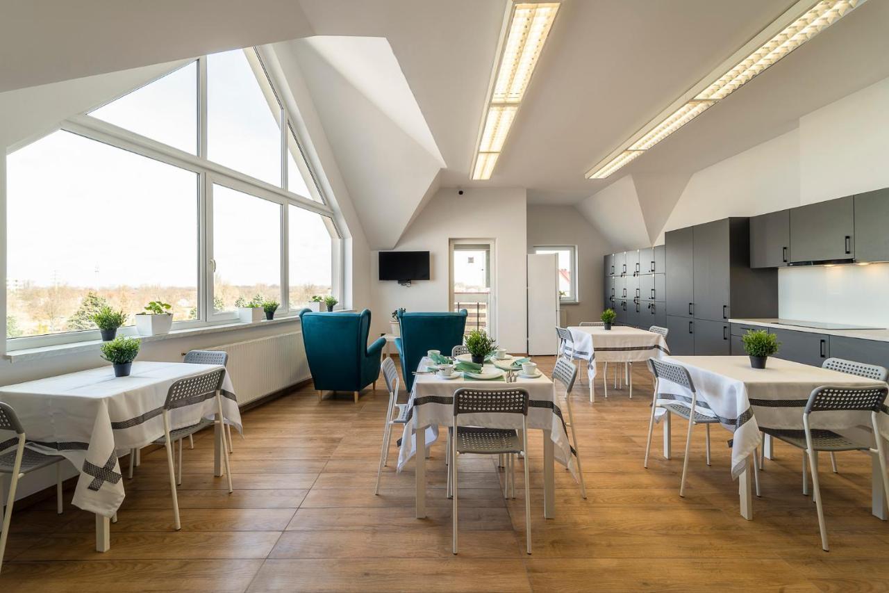 Gems Hostel Глогов Экстерьер фото