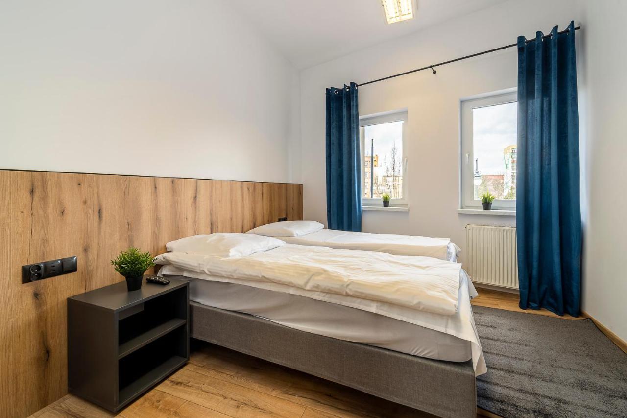 Gems Hostel Глогов Экстерьер фото