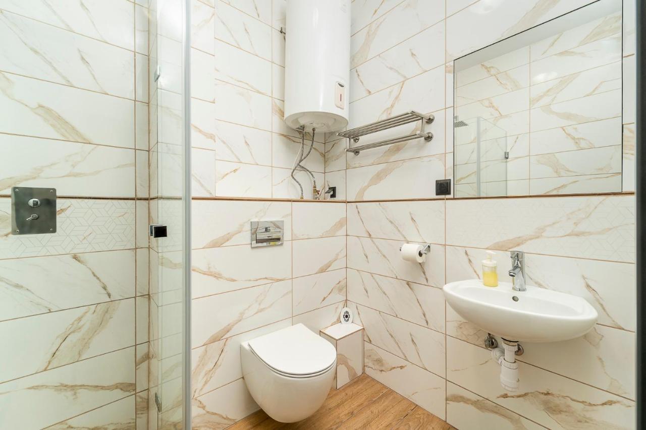 Gems Hostel Глогов Экстерьер фото